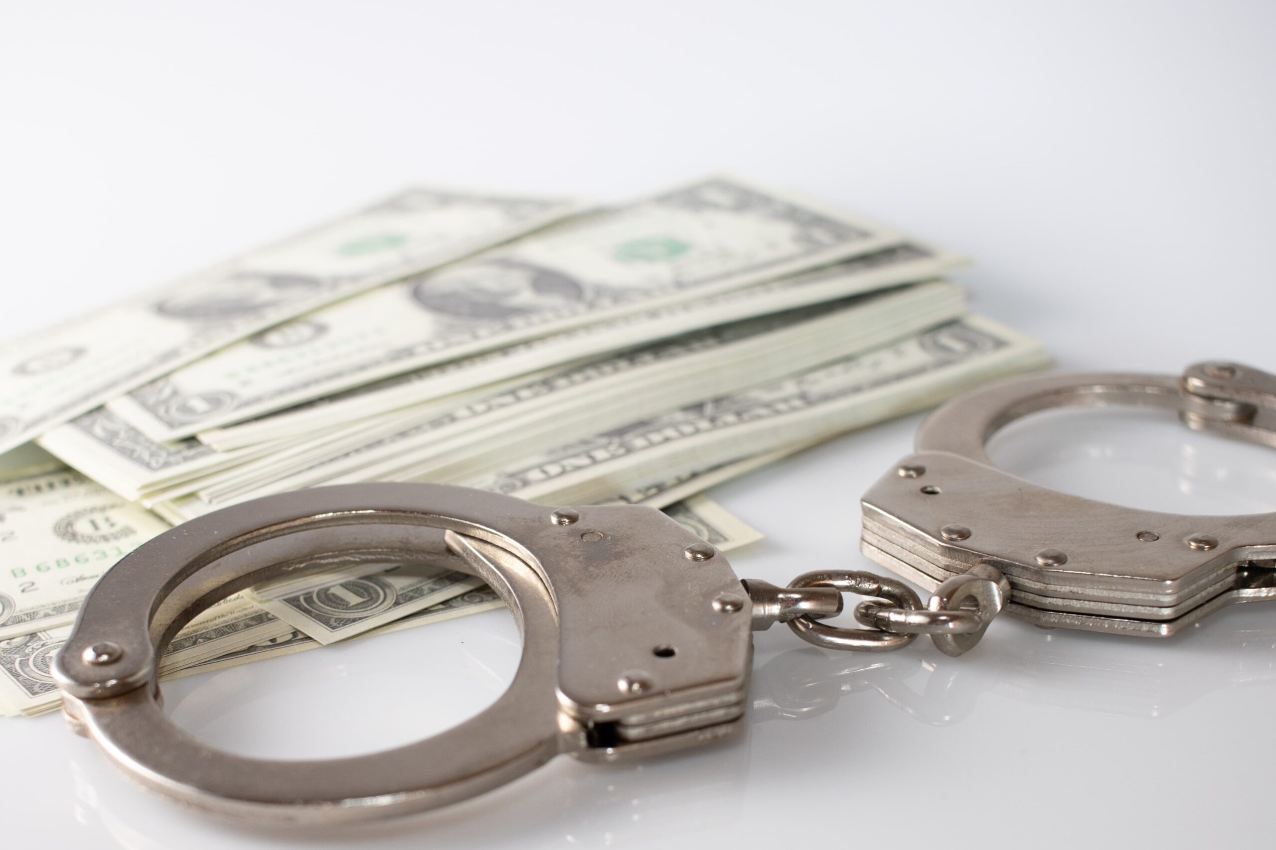 Cash Bond vs Bail Bonds